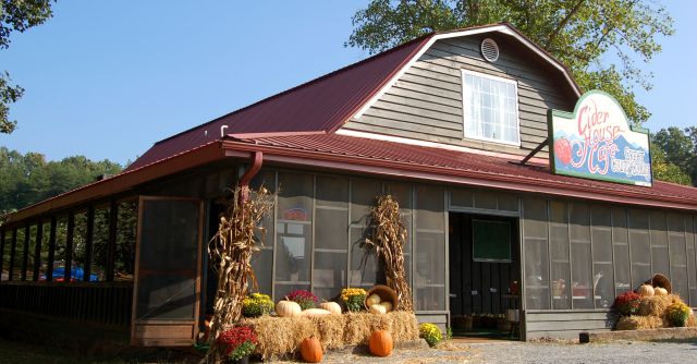 Cider House Cafe & Mountain View Orchard